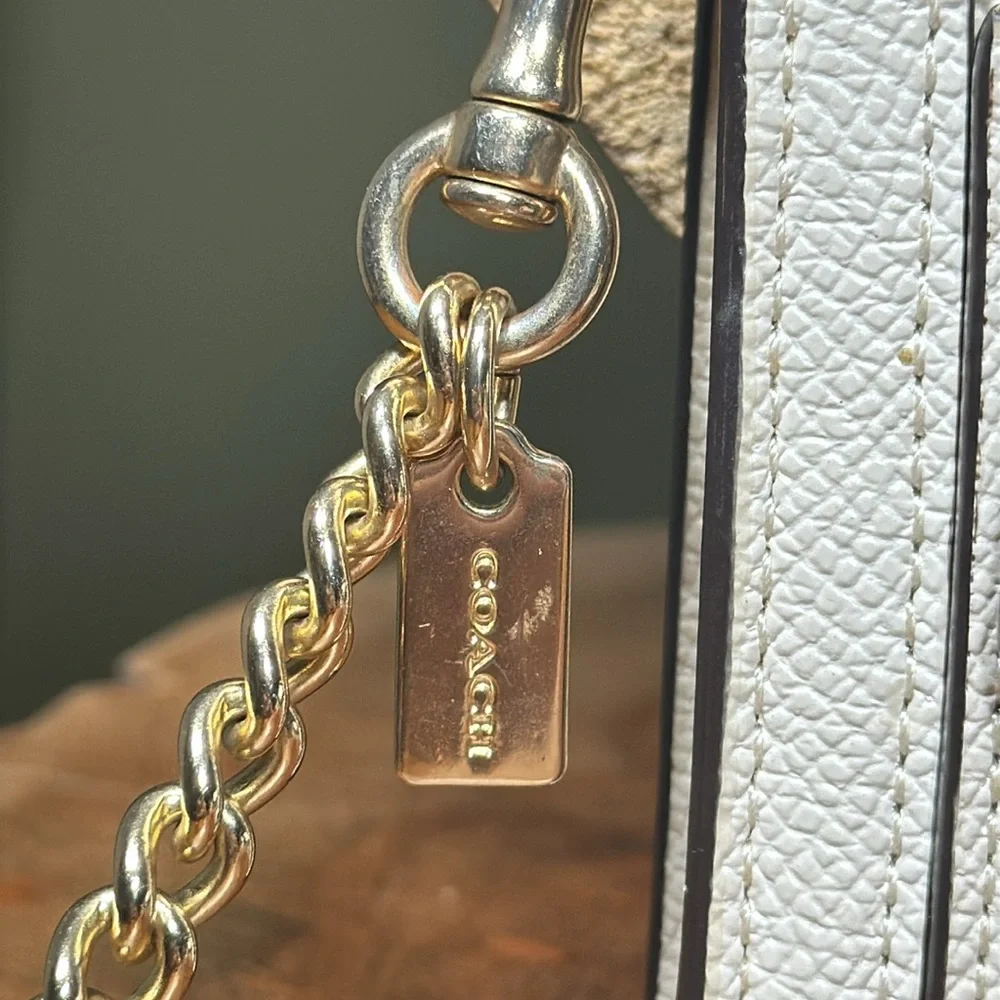 COACH Slim Turnlock Envelope Wallet With Chain - Picture 10 of 16